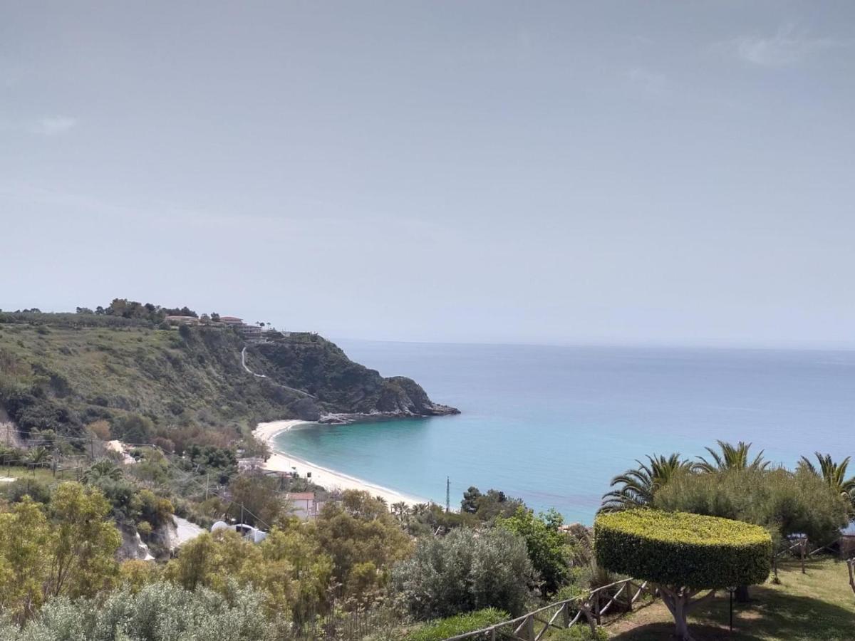 Residence Esmeraldo Capo Vaticano Eksteriør bilde