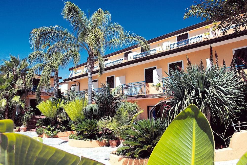 Residence Esmeraldo Capo Vaticano Eksteriør bilde